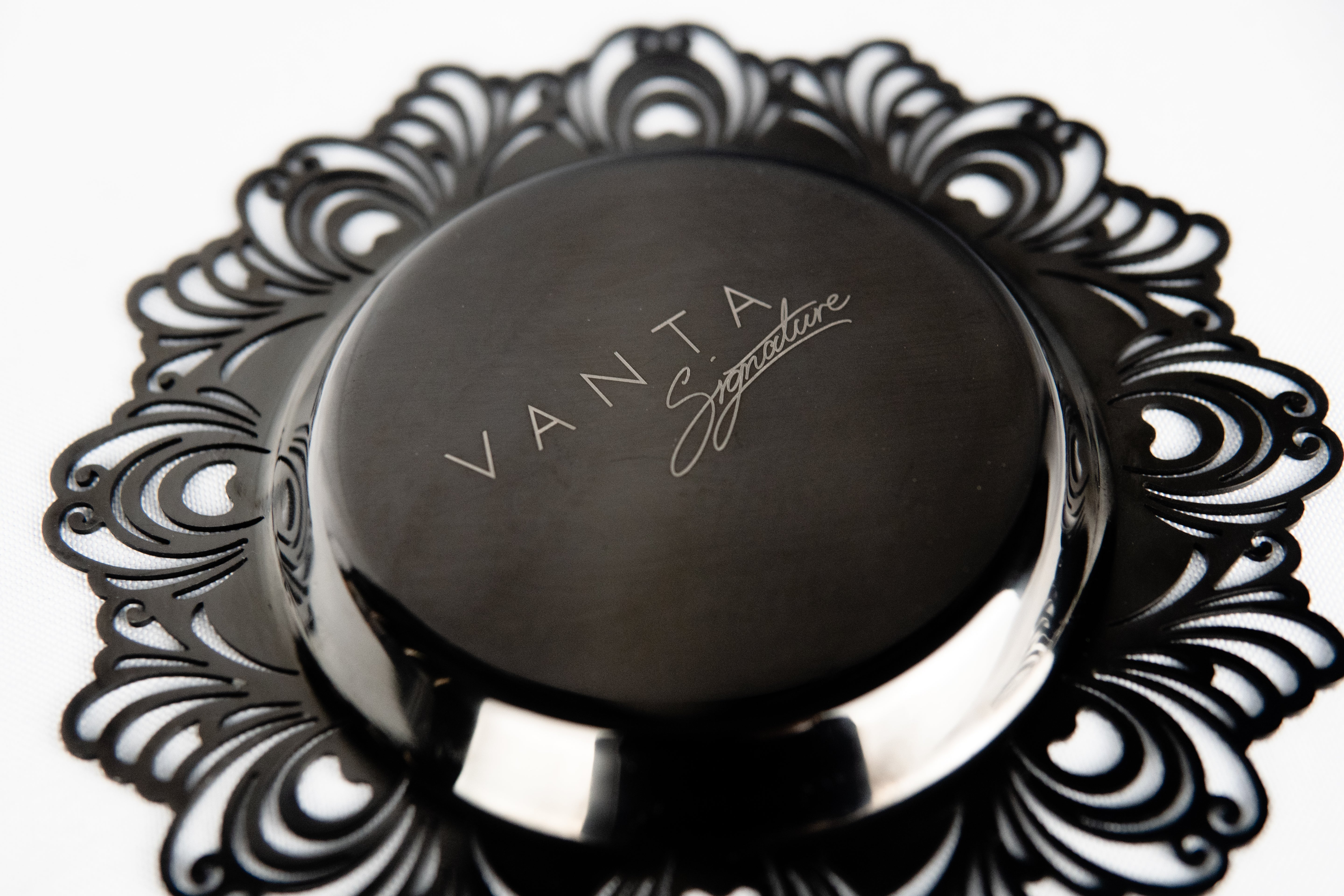 Signature Main Plate Set